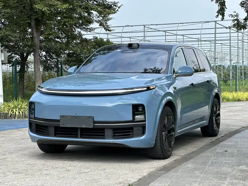 2022 Li Xiang L9 - zdjęcie 1 z 12
