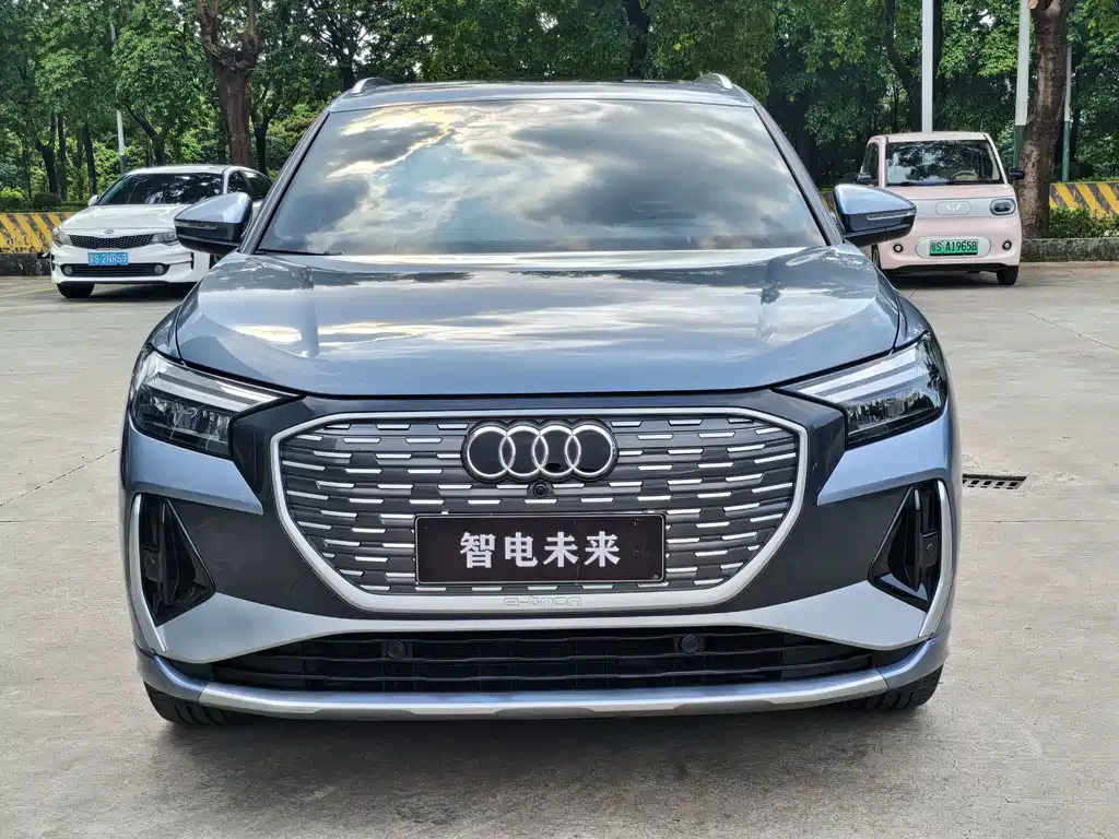 Audi Q4 e-tron — миниатюра 3