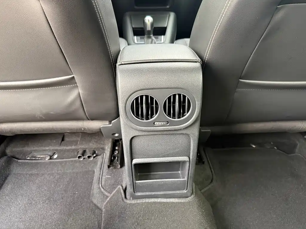 Volkswagen Tiguan — миниатюра 16
