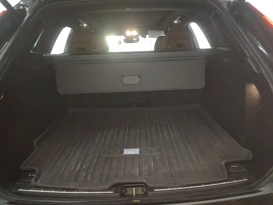 Volvo XC60 — миниатюра 8