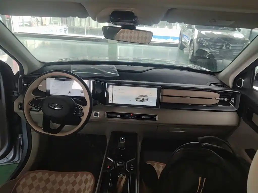 Geely Icon — миниатюра 10