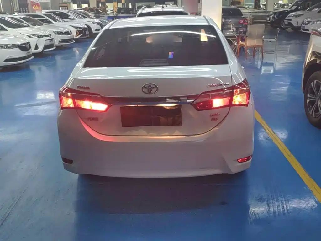 Toyota Corolla — миниатюра 6