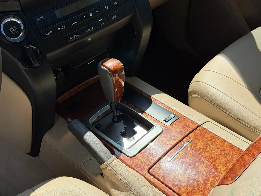 Toyota Land Cruiser — миниатюра 16