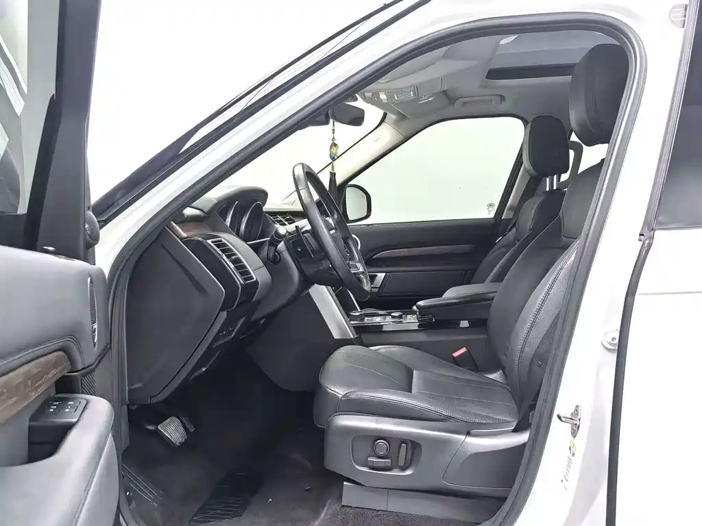 Land Rover Discovery — миниатюра 5