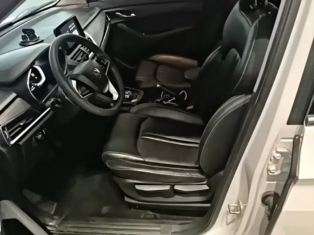 Baojun 360 — миниатюра 15