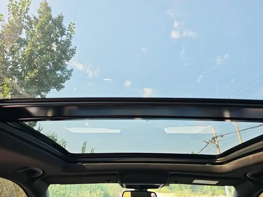 Cadillac XT4 — миниатюра 18
