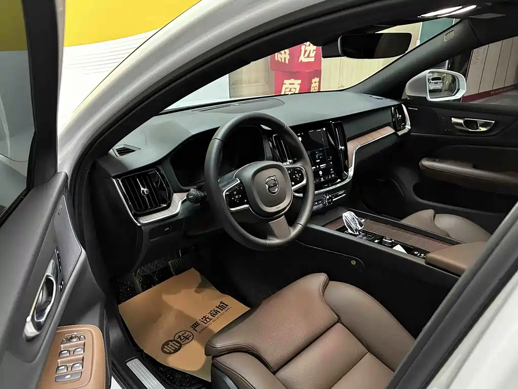 Volvo S60 — миниатюра 8
