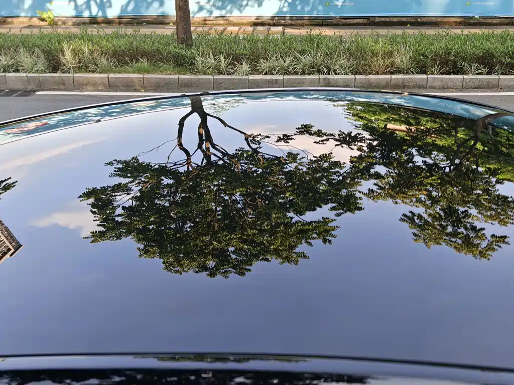 Tesla Model Y — миниатюра 21
