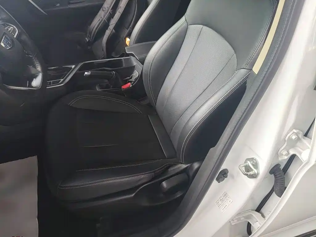 Geely Vision X3 — миниатюра 15