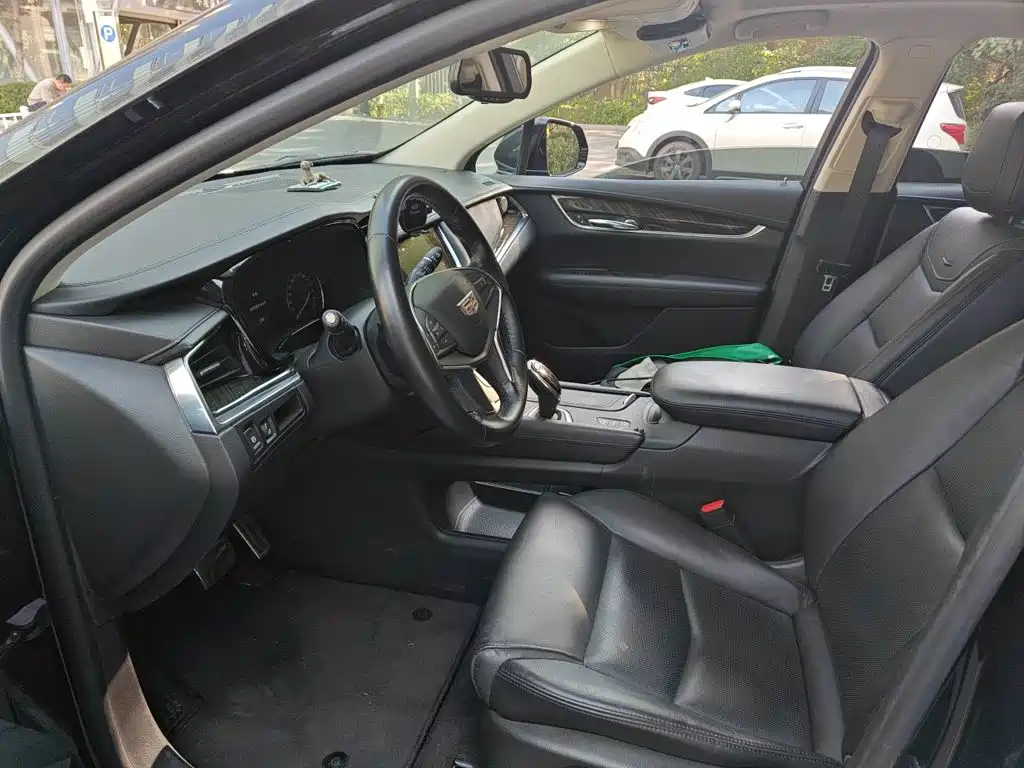 Cadillac XT5 — миниатюра 12