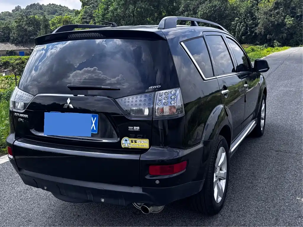 Mitsubishi Outlander (Import) — миниатюра 4