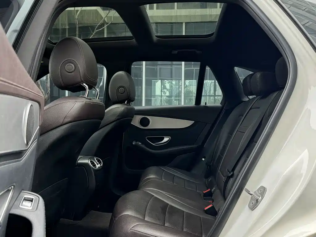 Mercedes-Benz GLC — миниатюра 9
