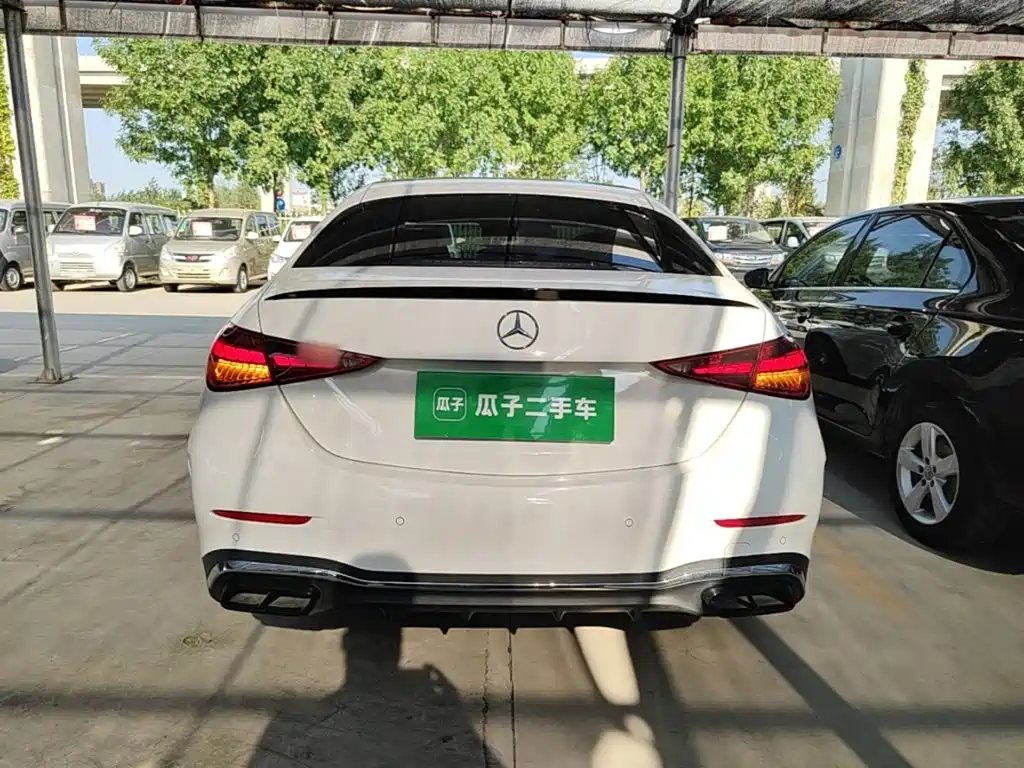 Mercedes-Benz C-Class — миниатюра 6