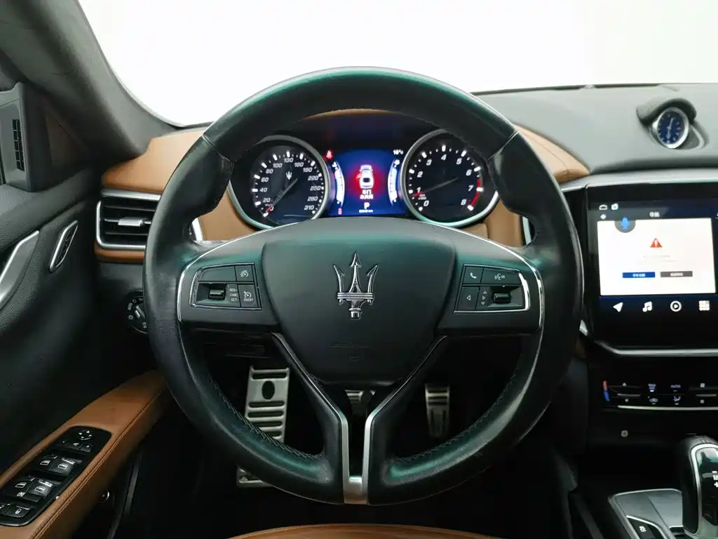 Maserati Ghibli — миниатюра 11