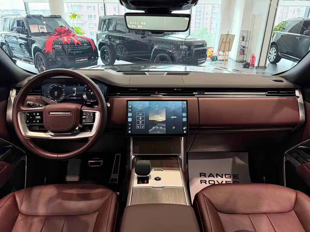 Land Rover Range Rover — миниатюра 17