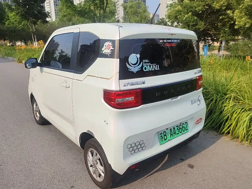 Wuling MINIEV — миниатюра 3