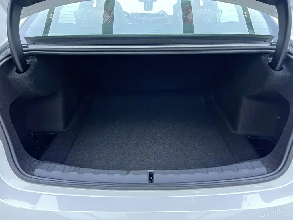 BMW 3 Series — миниатюра 28
