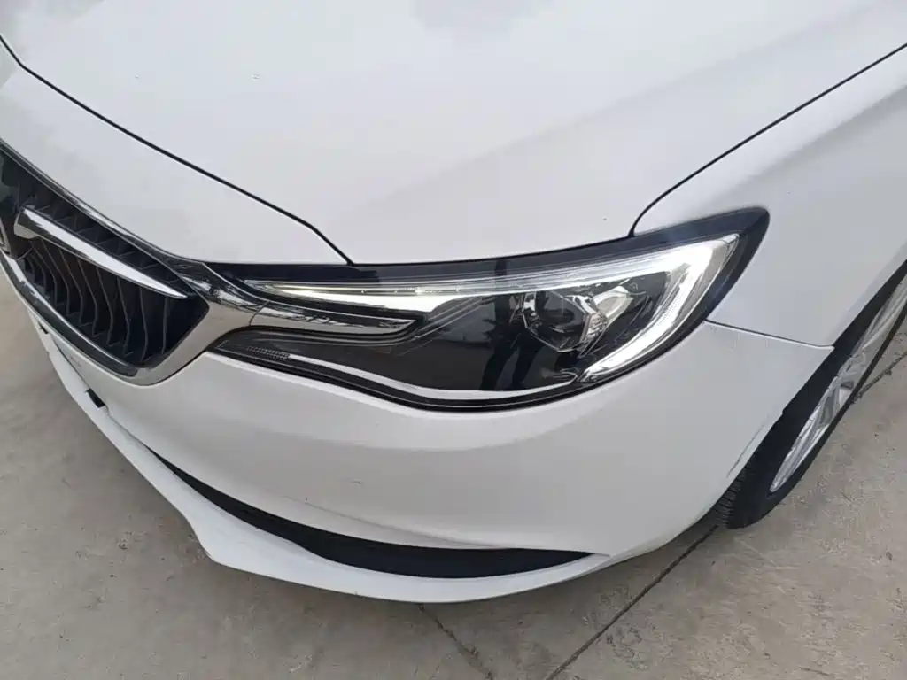 Buick Excelle — миниатюра 12