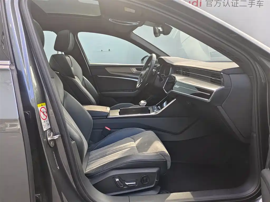 Audi A6L — миниатюра 10