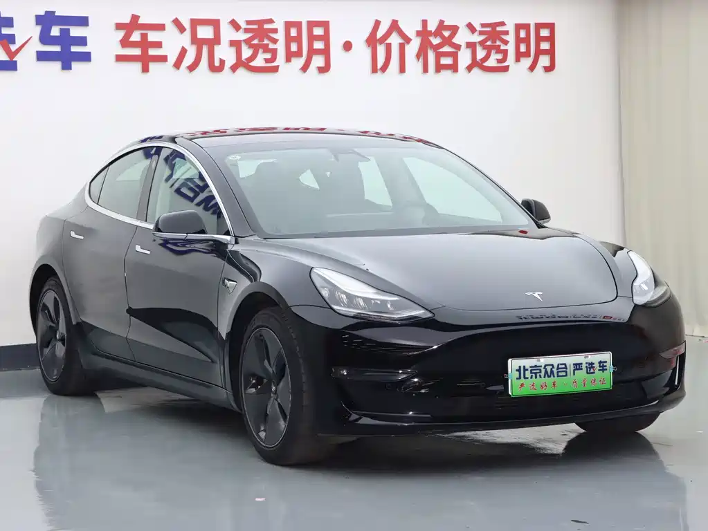 Tesla Model 3 — миниатюра 2