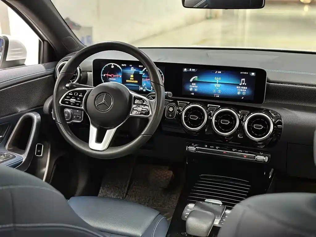 Mercedes-Benz A-Class — миниатюра 11