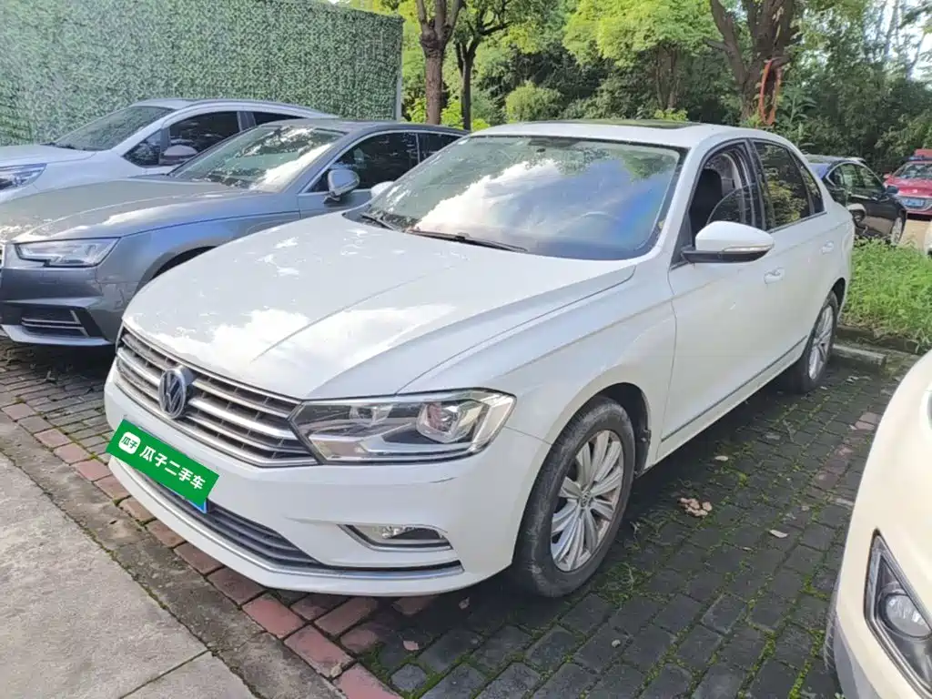 Volkswagen Bora — миниатюра 2