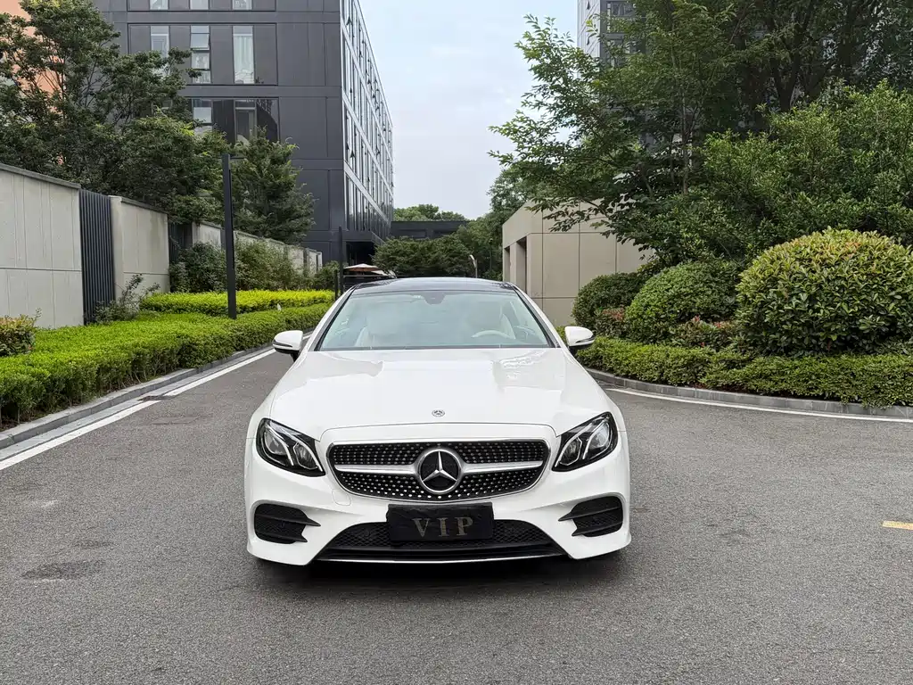 Mercedes-Benz E-Class (Import) — миниатюра 2