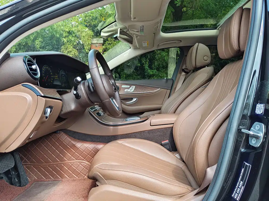 Mercedes-Benz E-Class — миниатюра 24