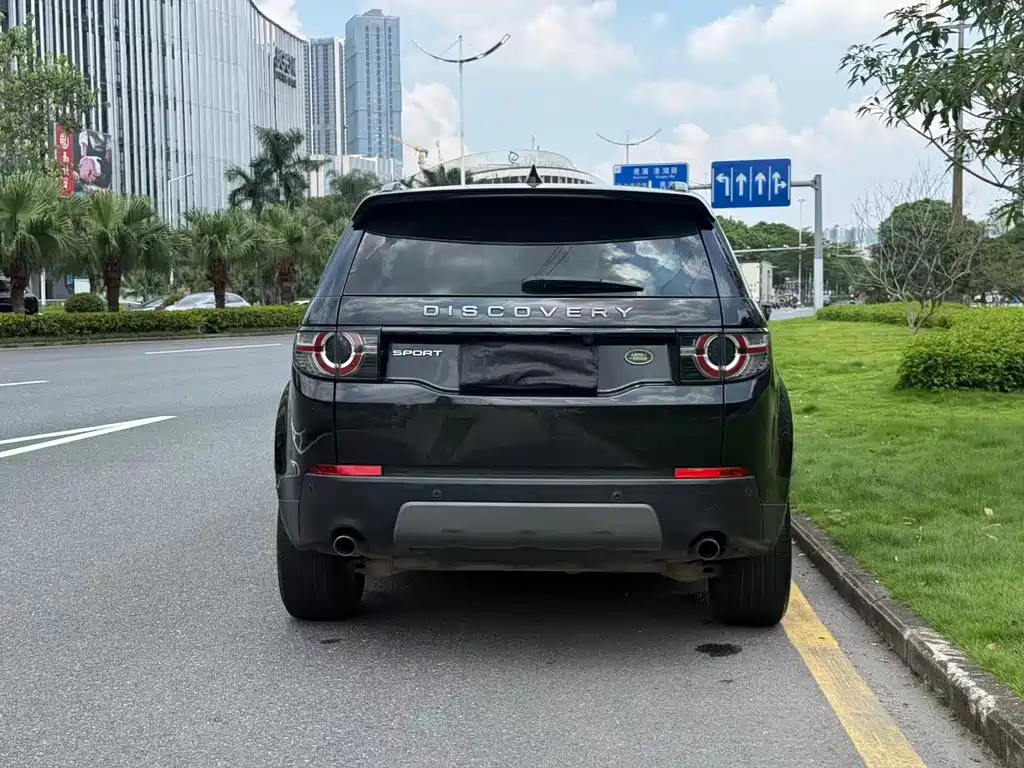 Land Rover Discovery Sport — миниатюра 4