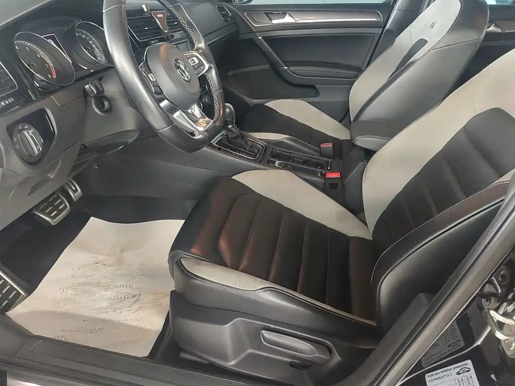 Volkswagen Golf — миниатюра 4