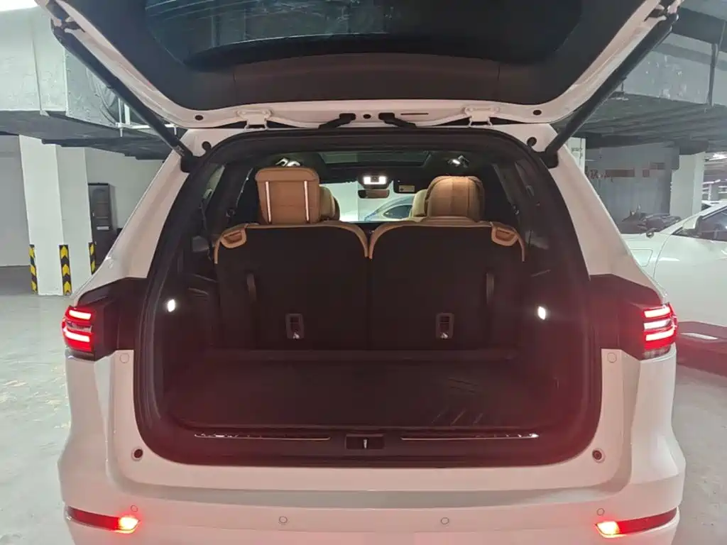 Li Auto Li ONE — миниатюра 19