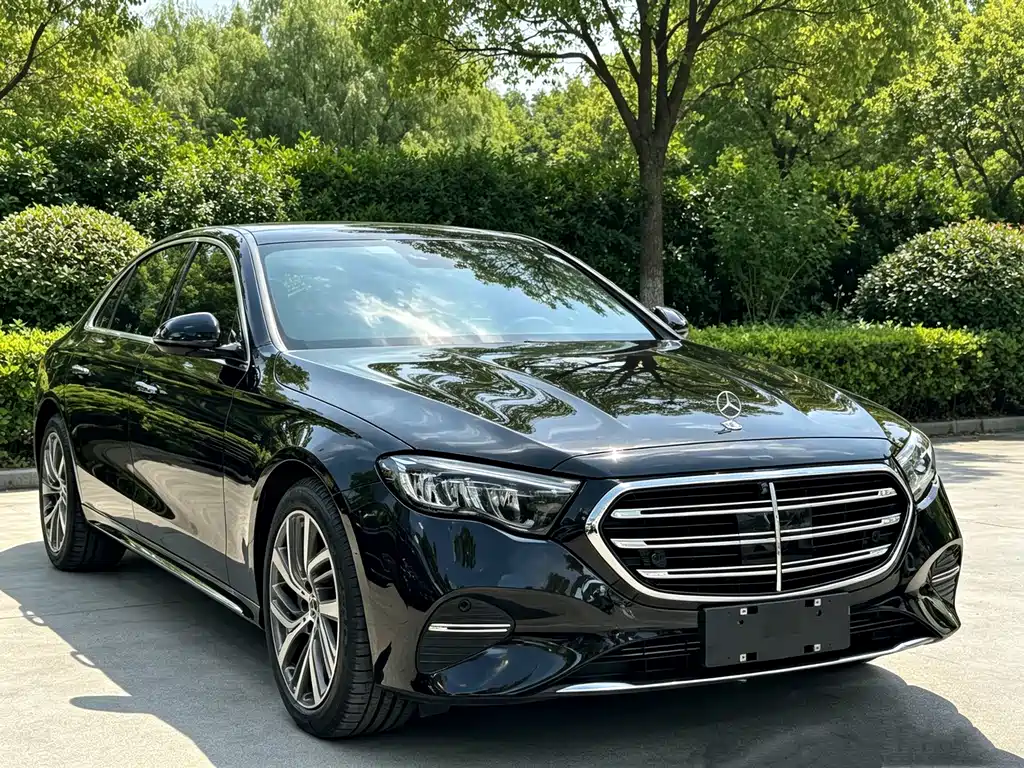 Mercedes-Benz E-Class — миниатюра 3