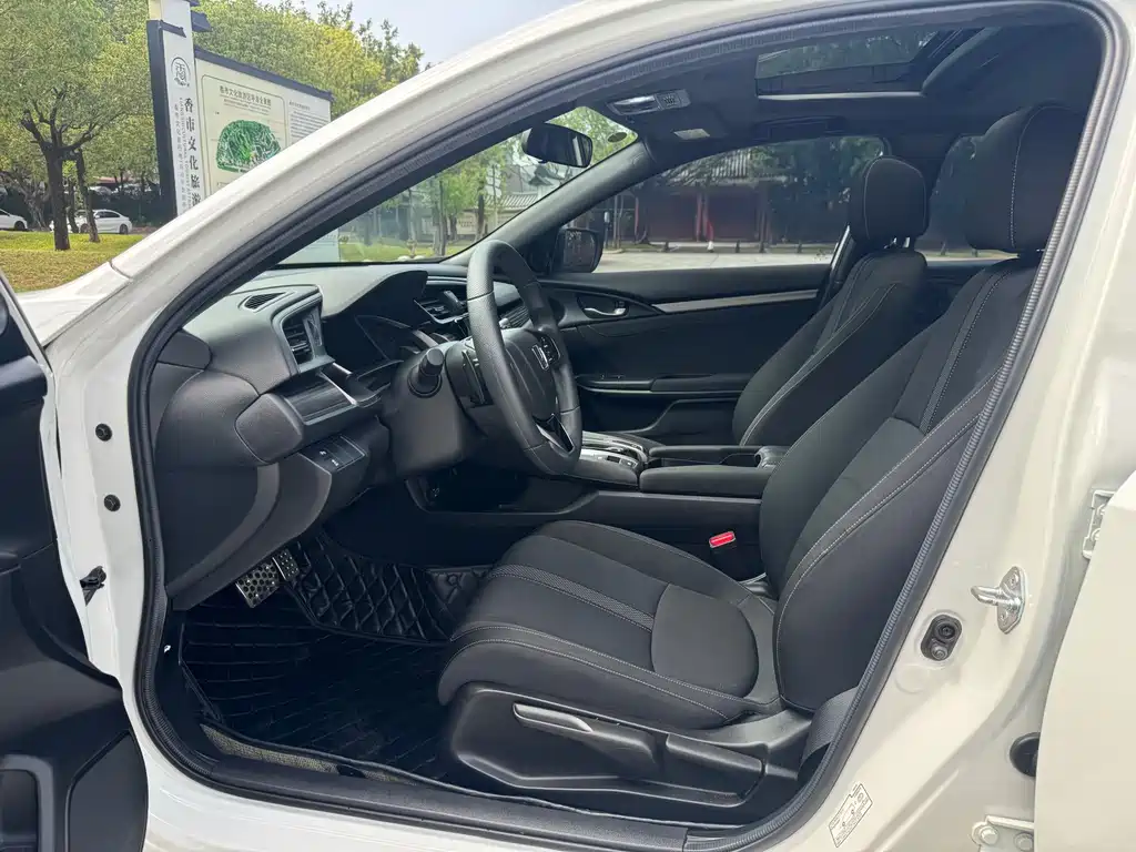 Honda Civic — миниатюра 4