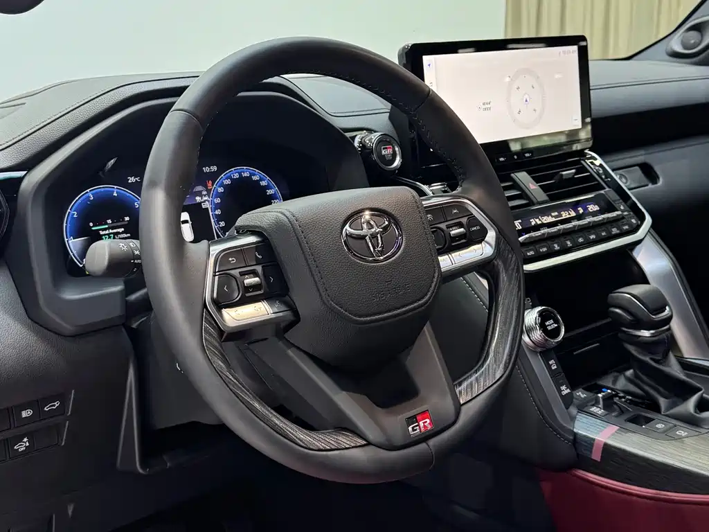 Toyota Land Cruiser — миниатюра 11