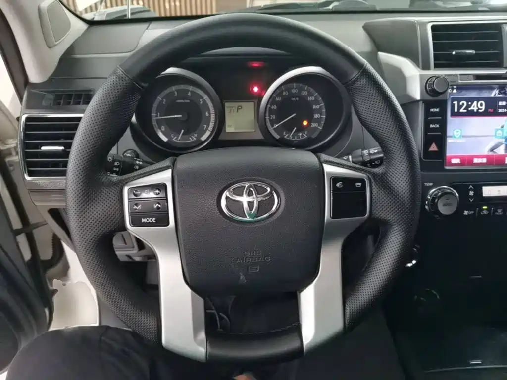 Toyota Prado — миниатюра 11
