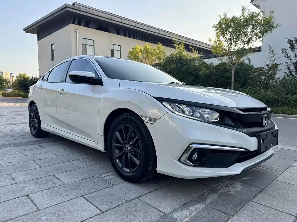 Honda Civic — миниатюра 3