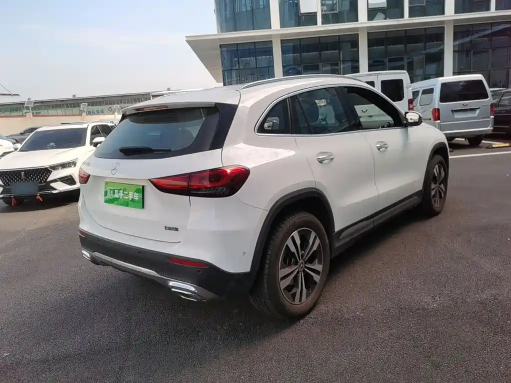 Mercedes-Benz GLA — миниатюра 7