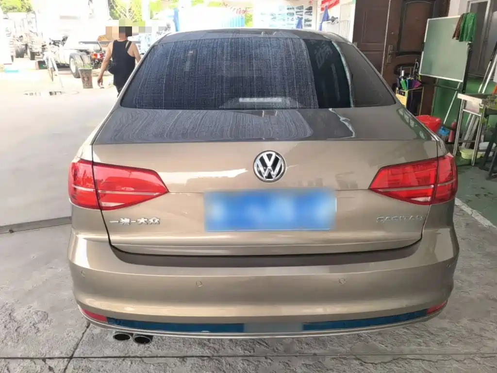 Volkswagen Sagitar — миниатюра 6