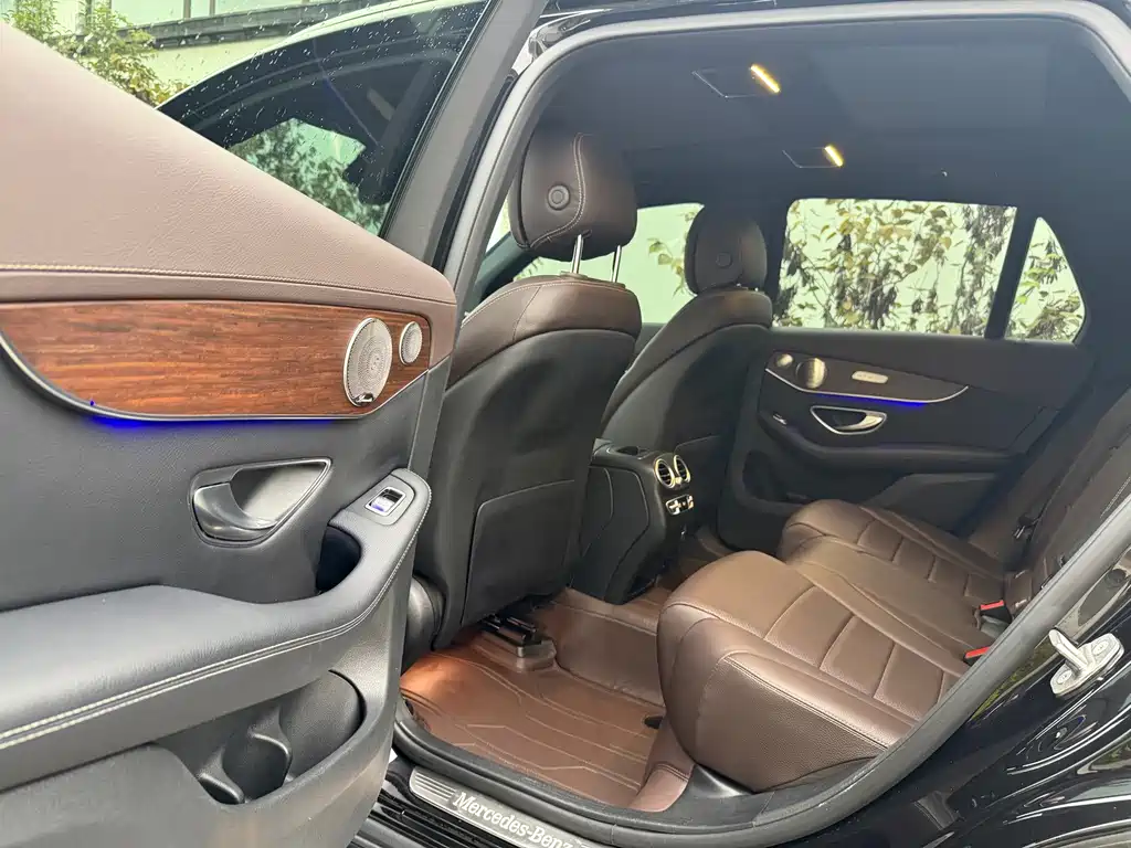 Mercedes-Benz GLC — миниатюра 8