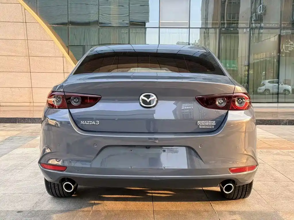Mazda 3 Axela — миниатюра 14