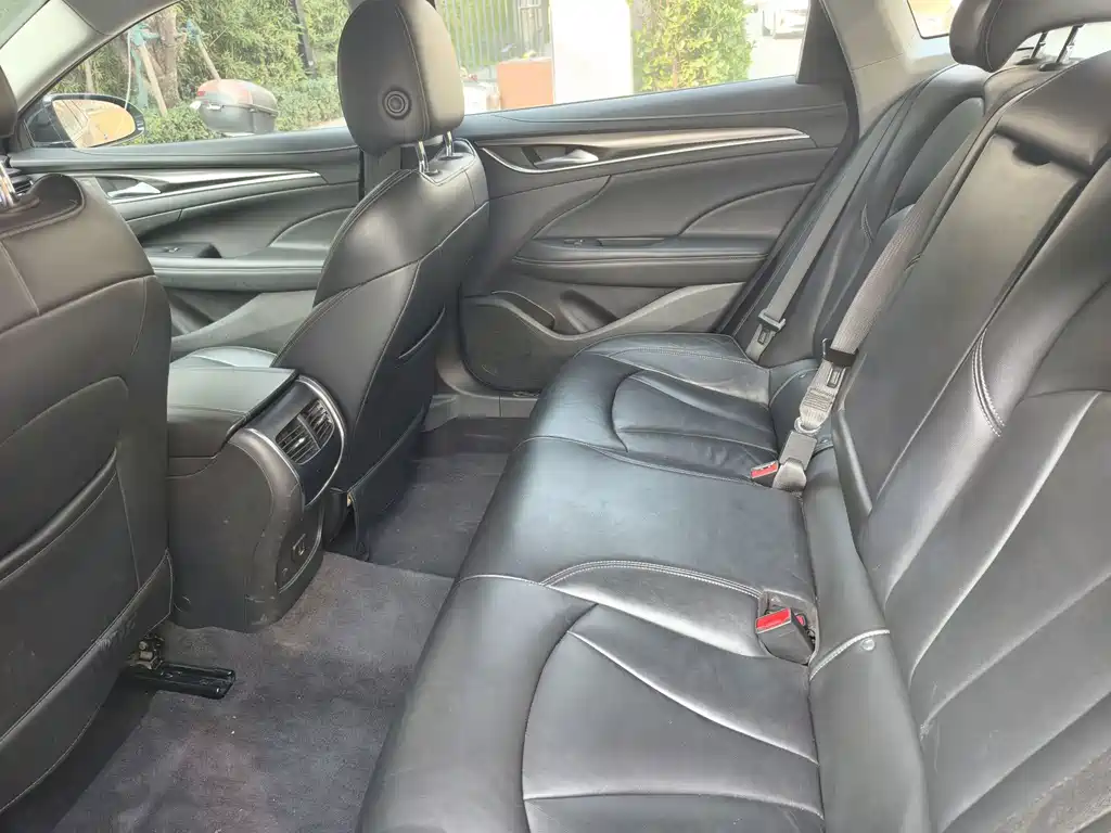 Buick LaCrosse — миниатюра 5