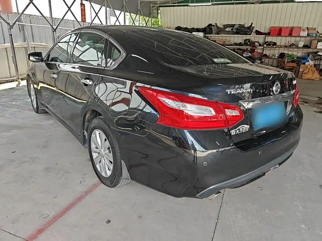 Nissan Teana — миниатюра 5