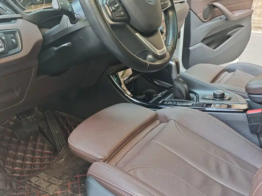 BMW X1 — миниатюра 4