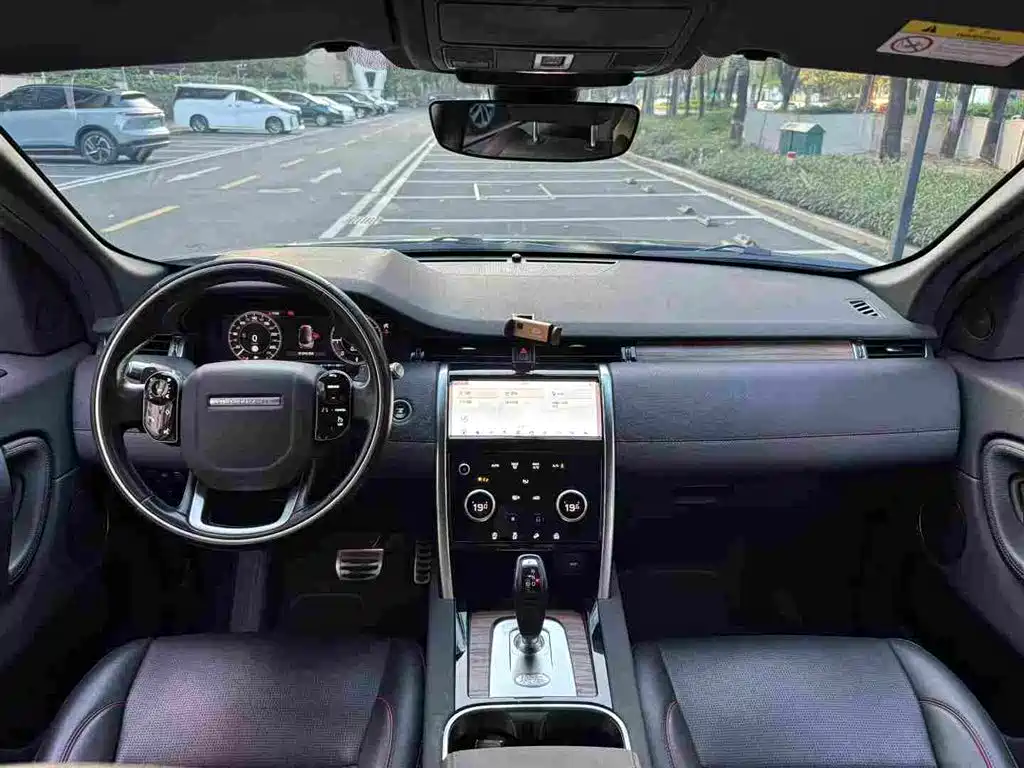 Land Rover Discovery Sport — миниатюра 8