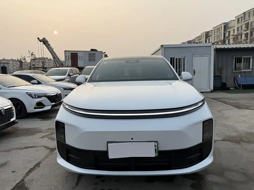 Li Auto IDEAL L6