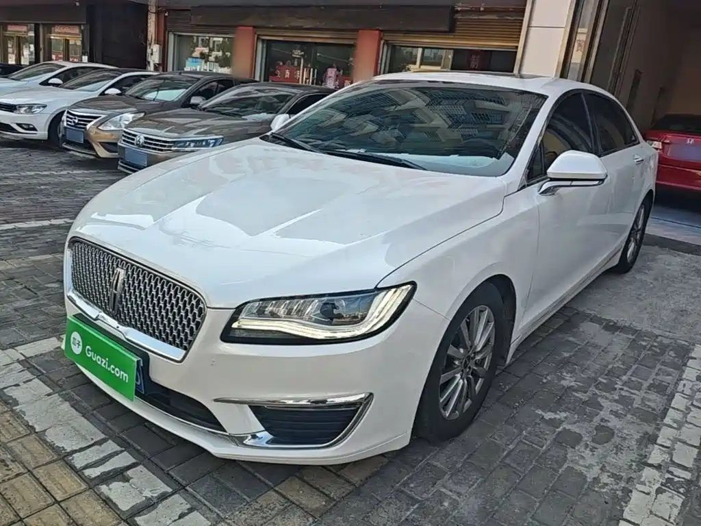 Lincoln MKZ — миниатюра 2