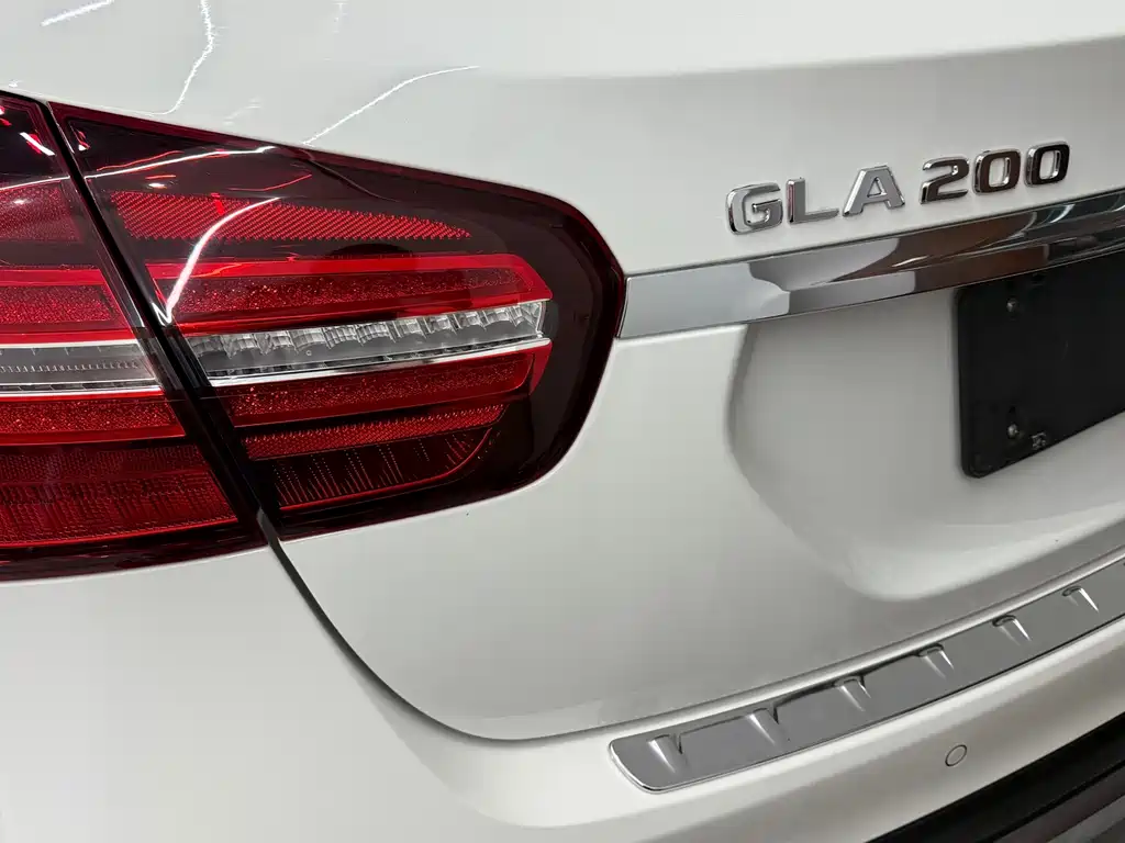 Mercedes-Benz GLA — миниатюра 14