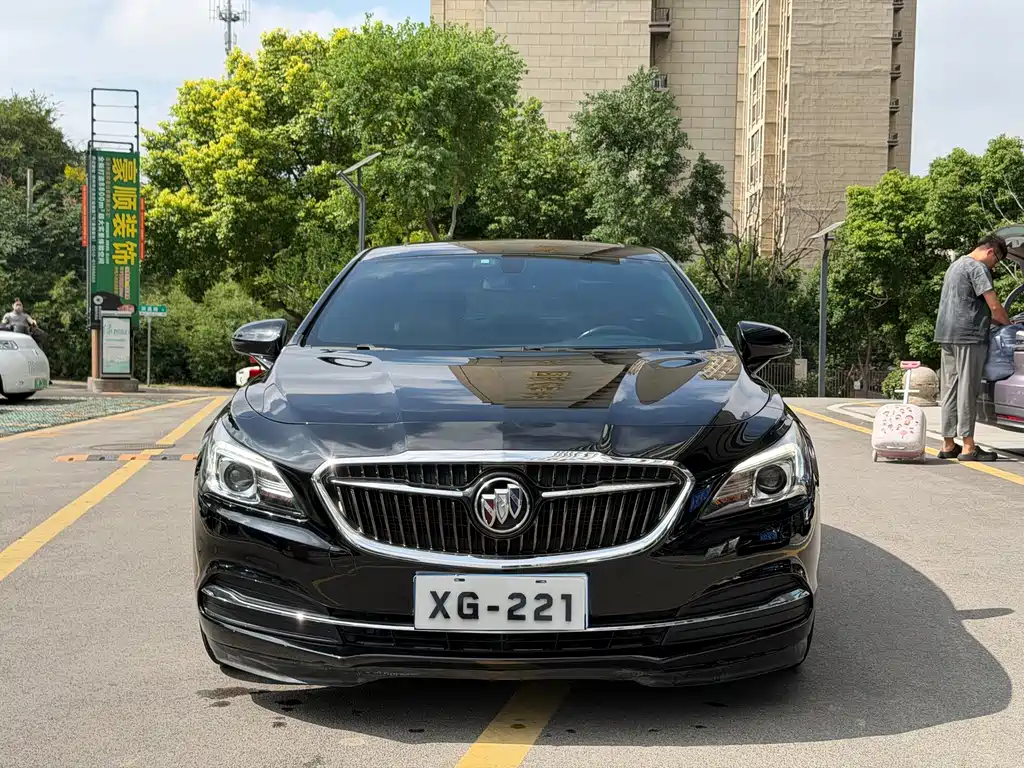 Buick LaCrosse — миниатюра 2