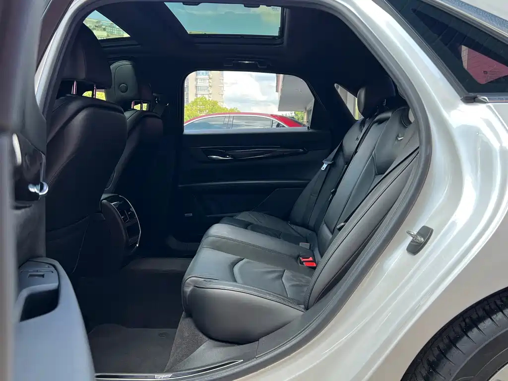 Cadillac CT6 28T Luxury Type, фото 33