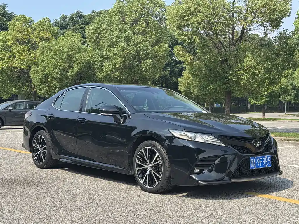 Toyota Camry 2018 2.0S